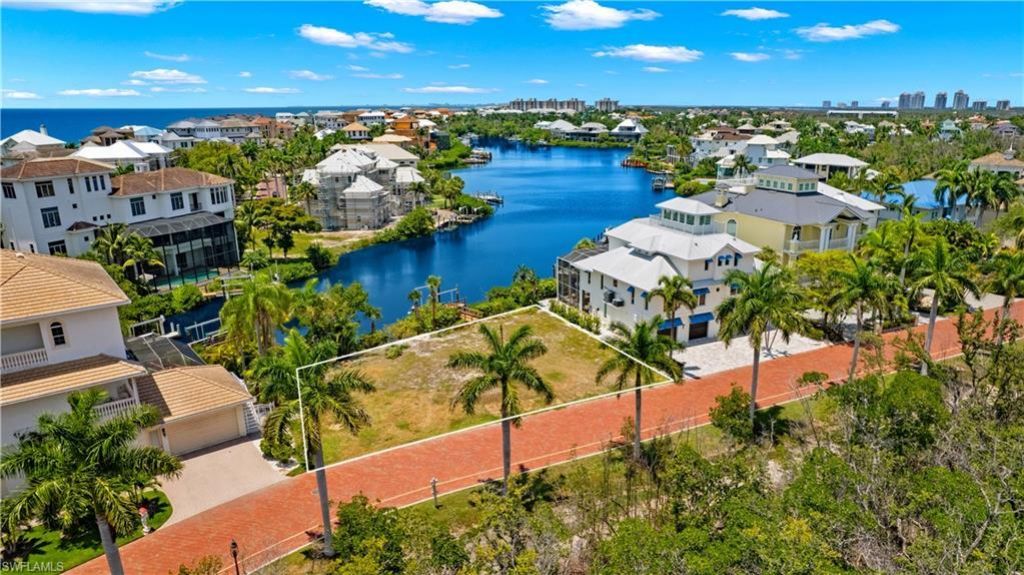 239 Bayfront Dr, Bonita Springs, FL 34134 Photo