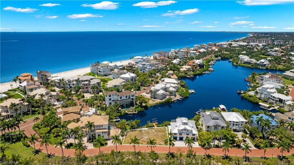 239 Bayfront Dr, Bonita Springs, FL 34134 Photo