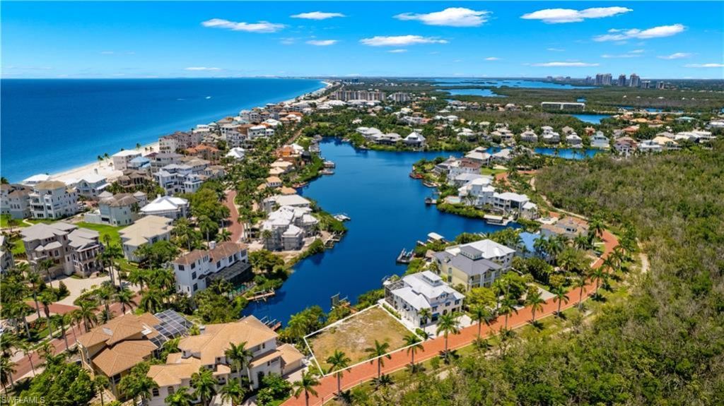 239 Bayfront Dr, Bonita Springs, FL 34134 Photo