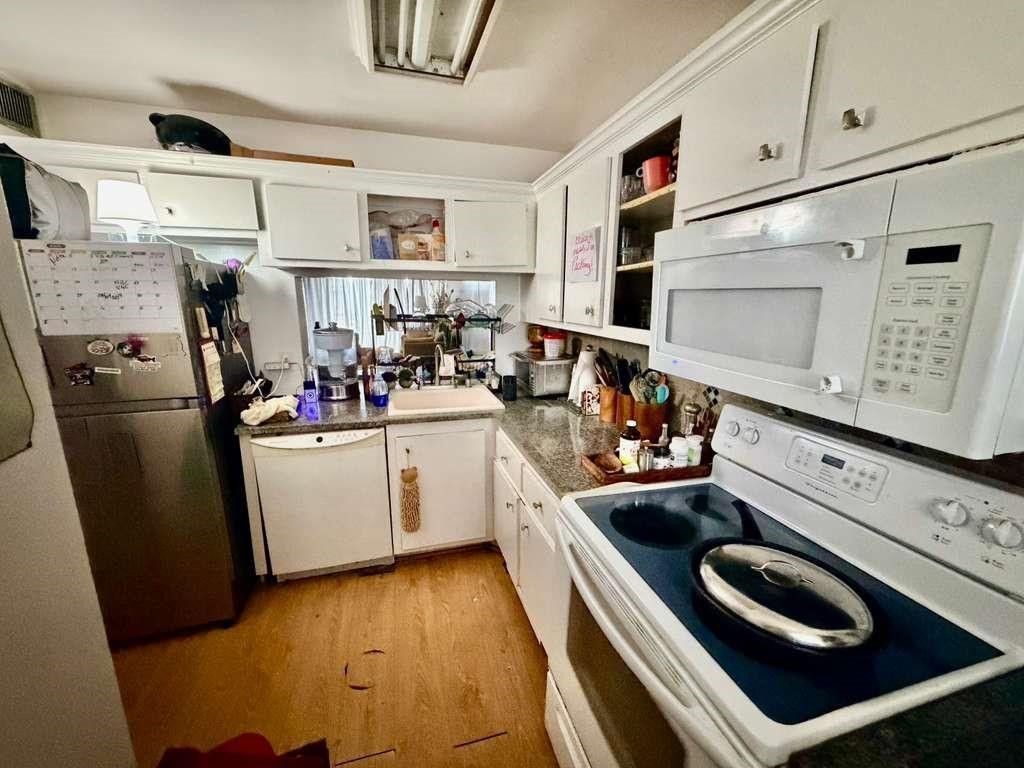 9430 Poinciana Place, Unit 402, Davie, FL 33324 Photo