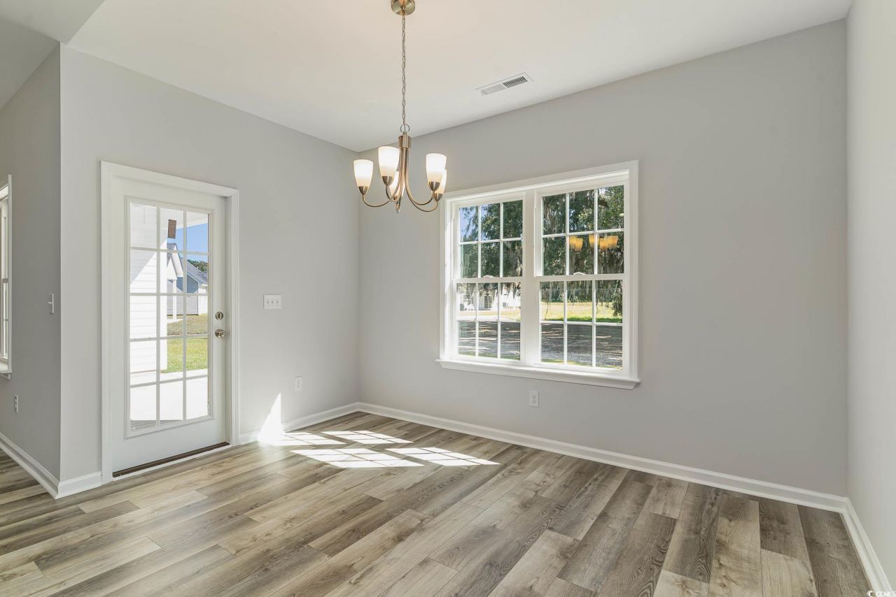 933 Woodside Dr. Photo 10