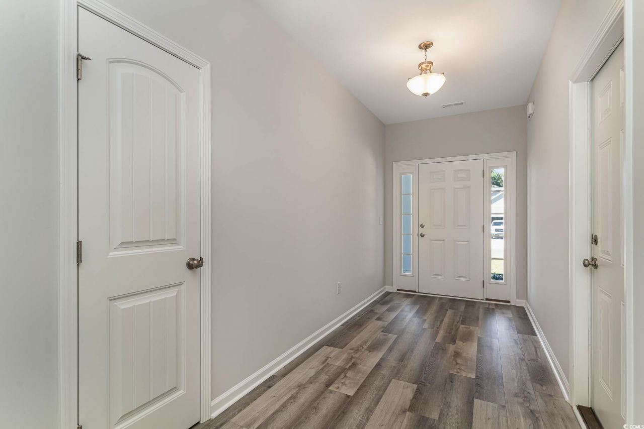 933 Woodside Dr. Photo 2