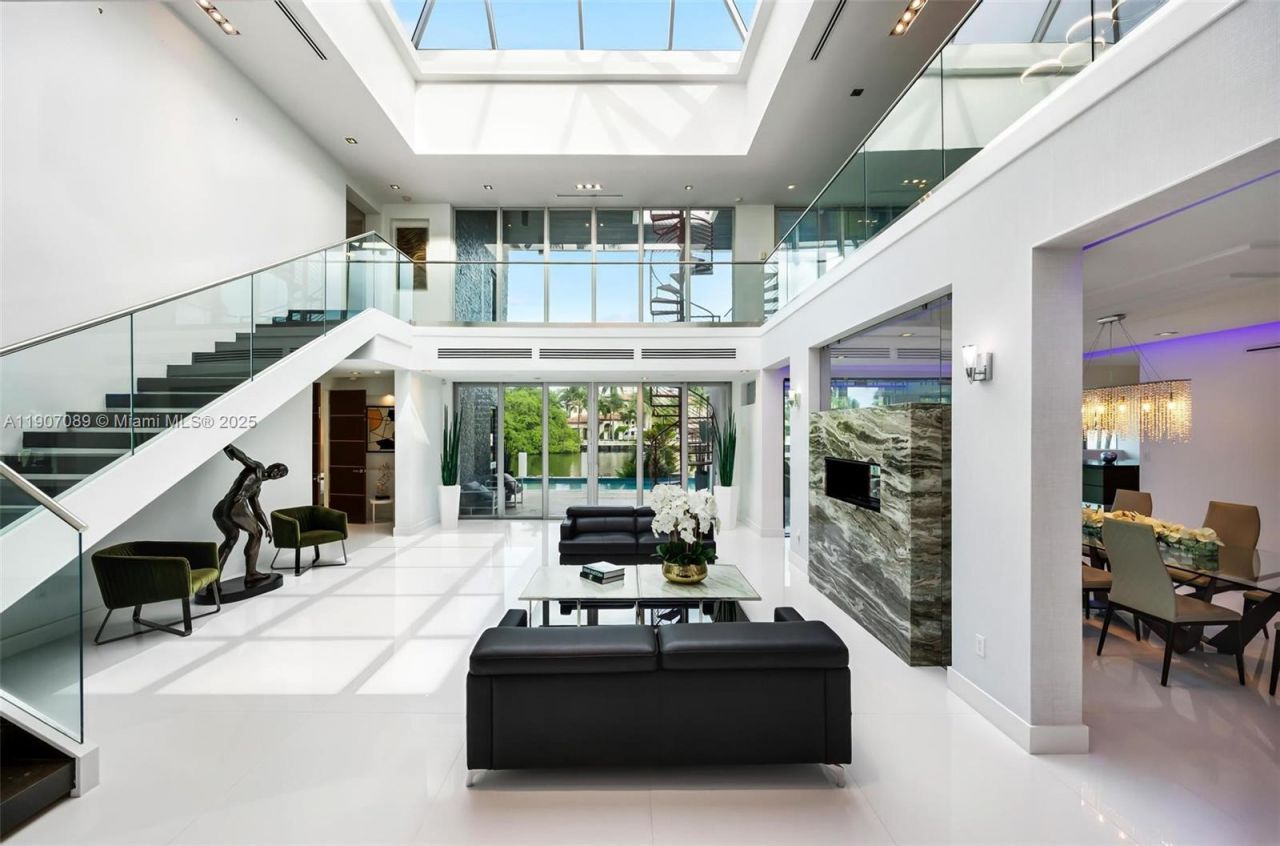 300 Royal Plaza Dr, Fort Lauderdale, FL 33301 Photo