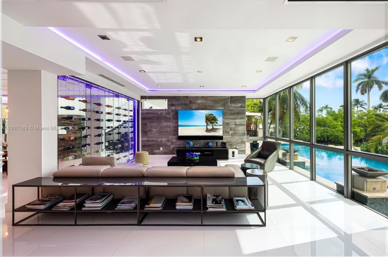 300 Royal Plaza Dr, Fort Lauderdale, FL 33301 Photo