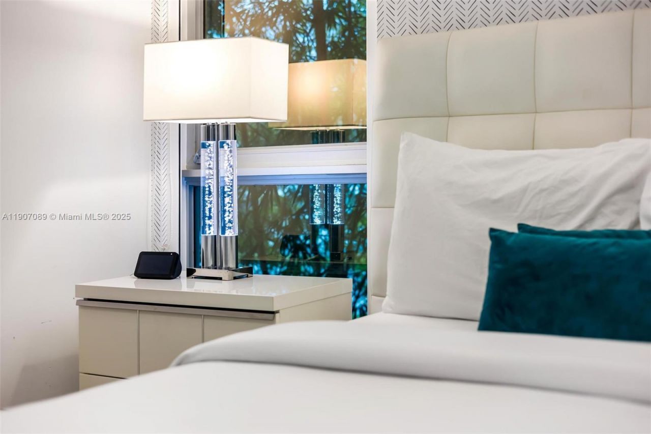 300 Royal Plaza Dr, Fort Lauderdale, FL 33301 Photo