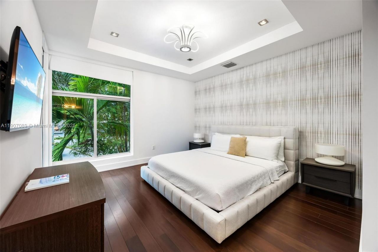 300 Royal Plaza Dr, Fort Lauderdale, FL 33301 Photo