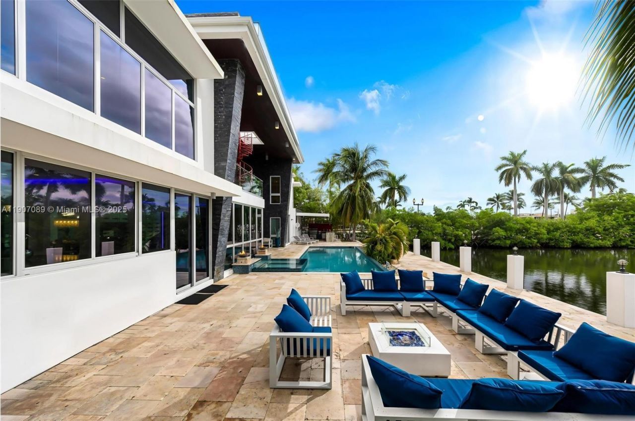 300 Royal Plaza Dr, Fort Lauderdale, FL 33301 Photo