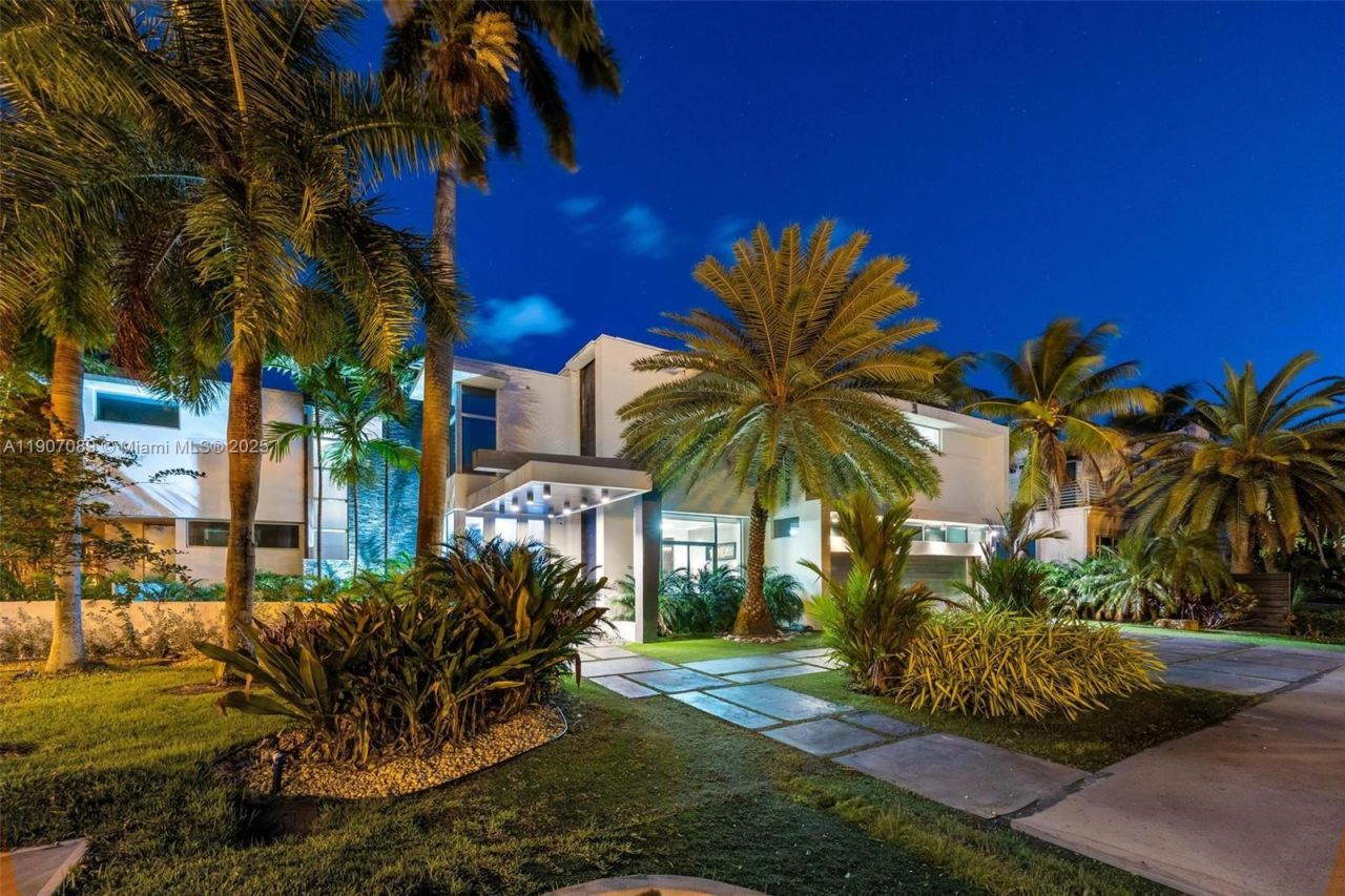 300 Royal Plaza Dr, Fort Lauderdale, FL 33301 Photo