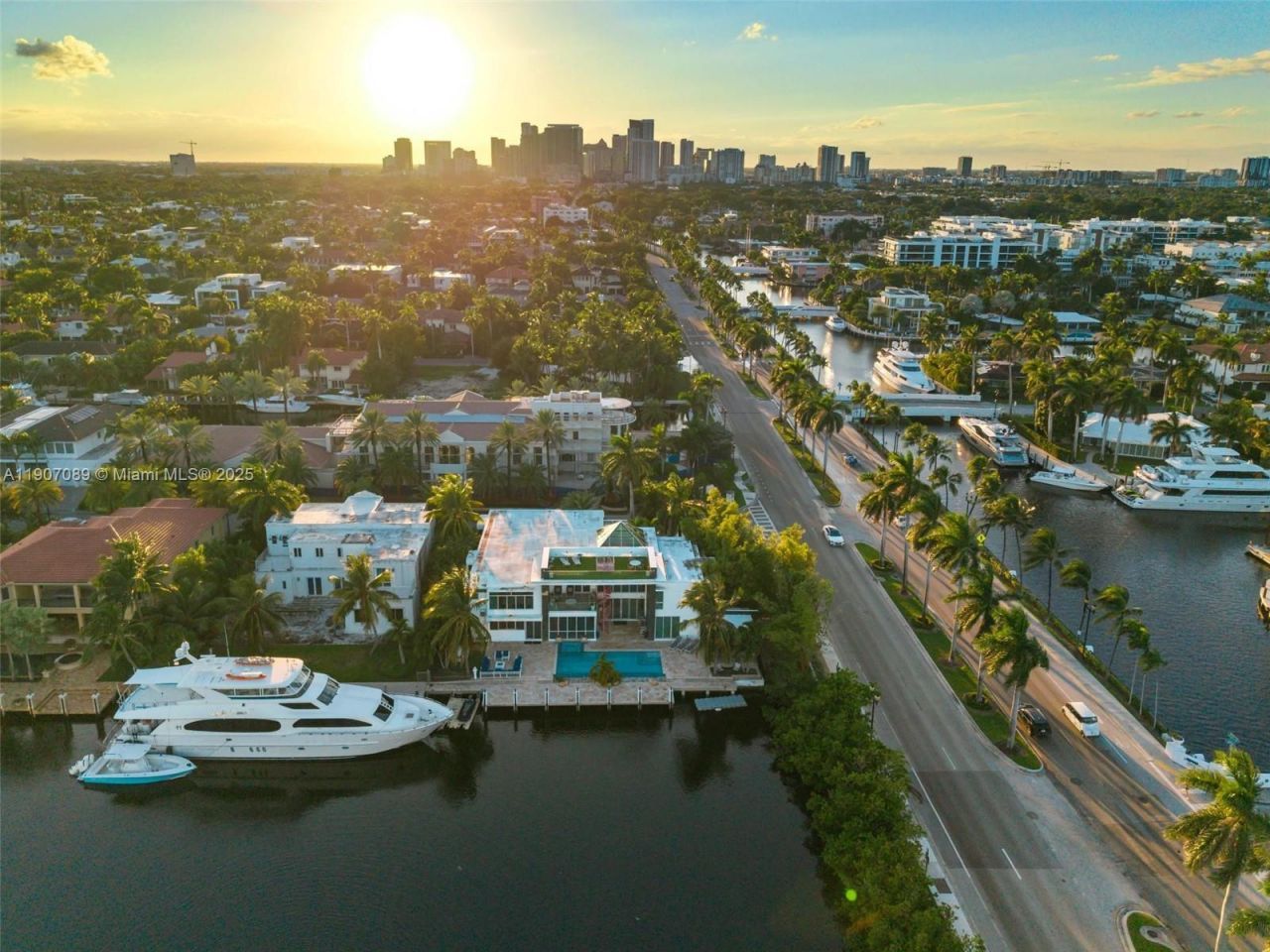 300 Royal Plaza Dr, Fort Lauderdale, FL 33301 Photo