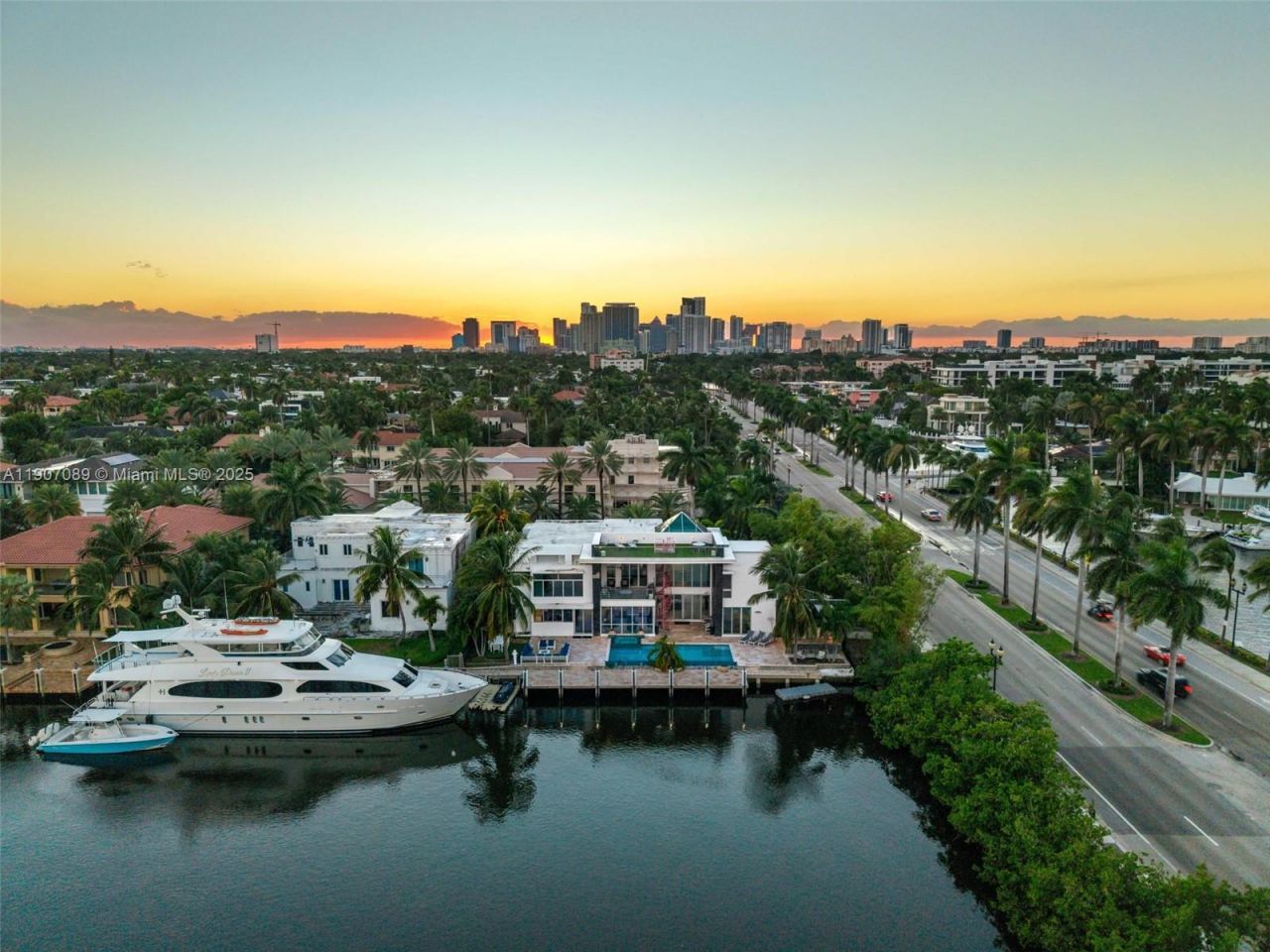 300 Royal Plaza Dr, Fort Lauderdale, FL 33301 Photo