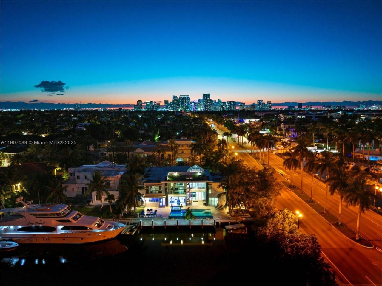 300 Royal Plaza Dr, Fort Lauderdale, FL 33301 Photo