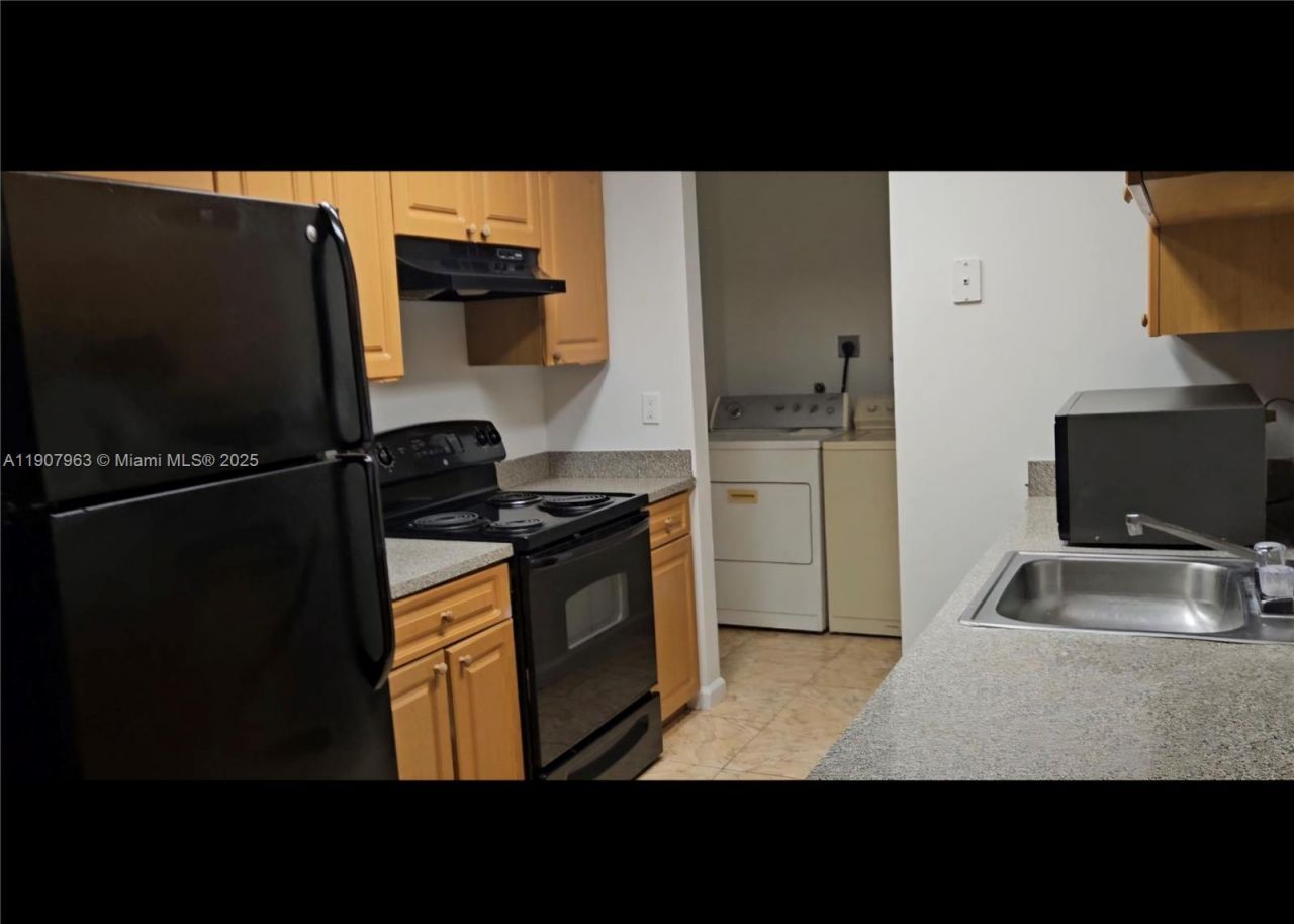 2952 NW 55th Ave, Unit 2D, Lauderhill, FL 33313 Photo