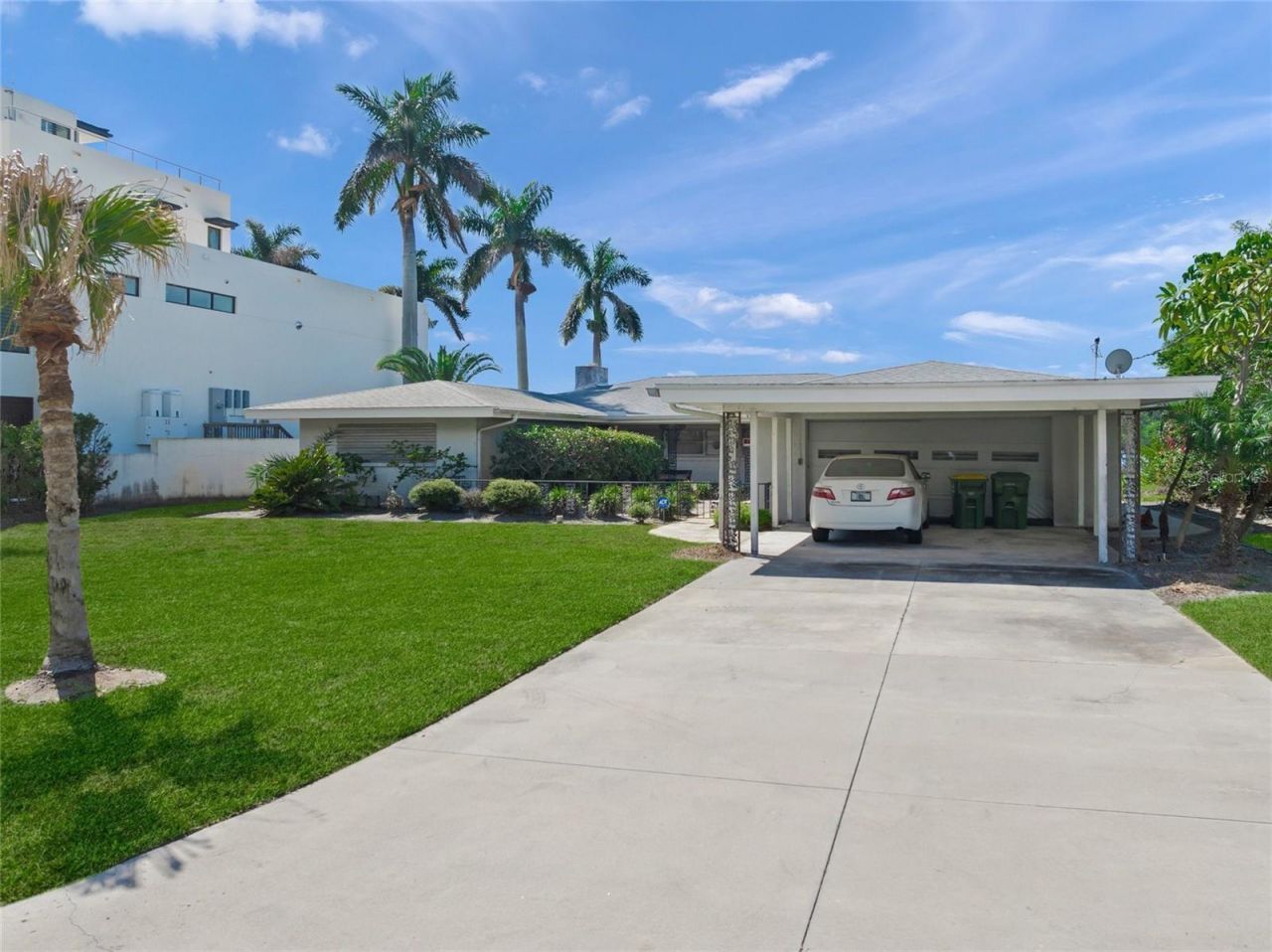 1386 Tangier Way, Sarasota, FL 34239 Photo