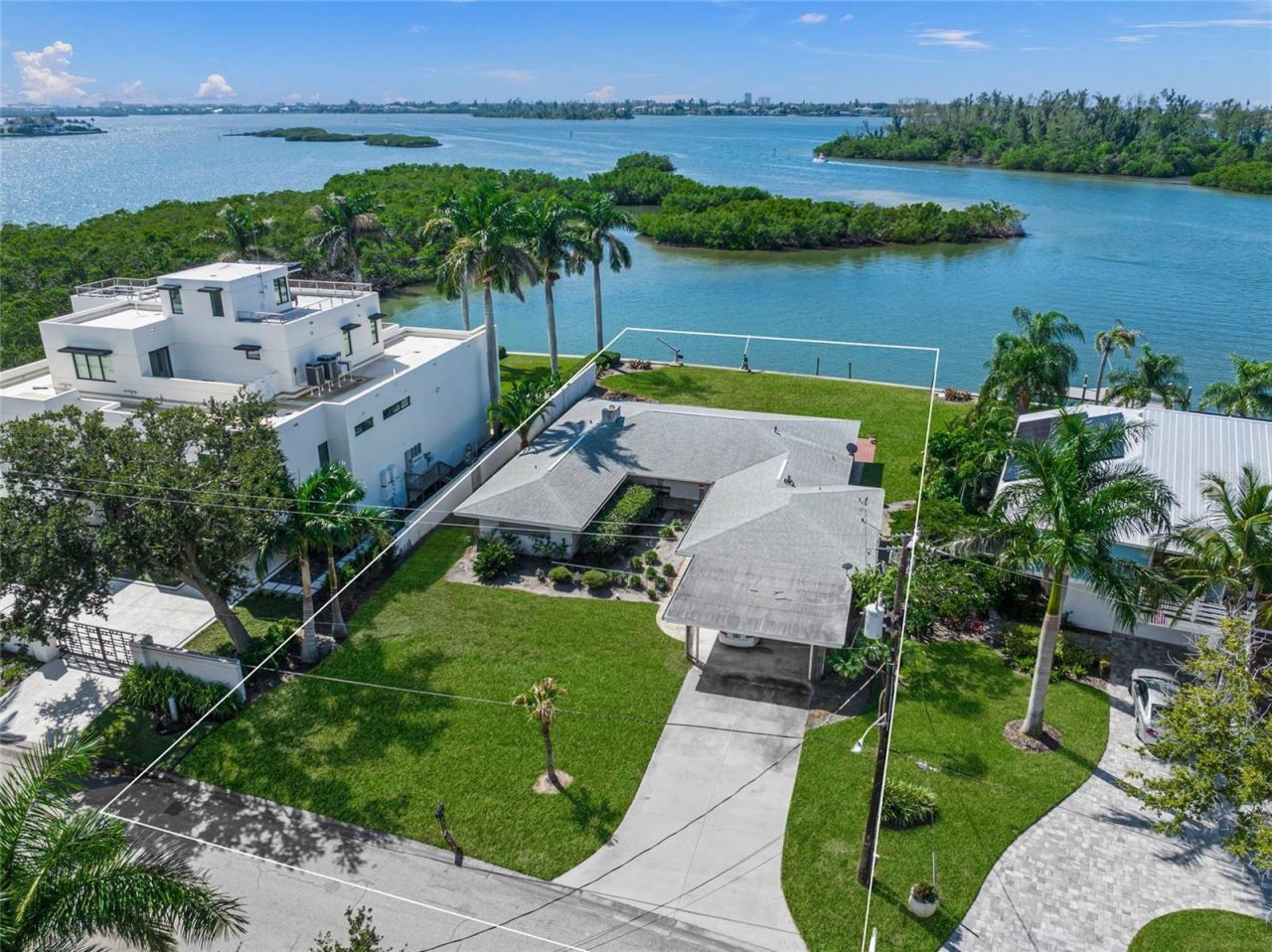 1386 Tangier Way, Sarasota, FL 34239 Photo