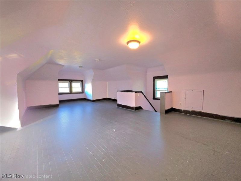 9112 Parmelee Avenue, Cleveland, OH 44108 Photo 31