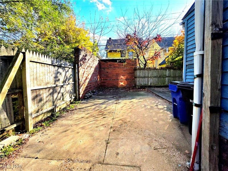 9112 Parmelee Avenue, Cleveland, OH 44108 Photo 6