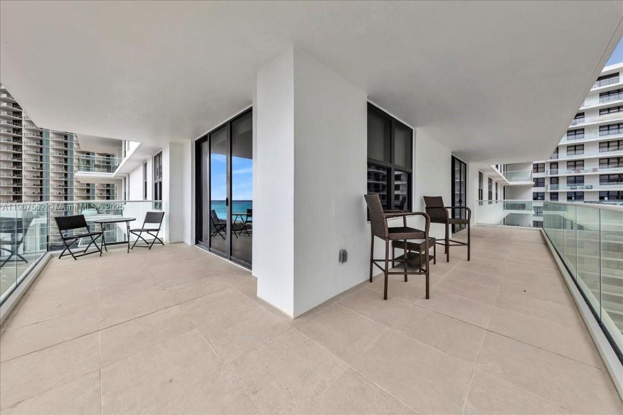 9801 Collins Ave, Unit 14Y, Bal Harbour, FL 33154 Photo