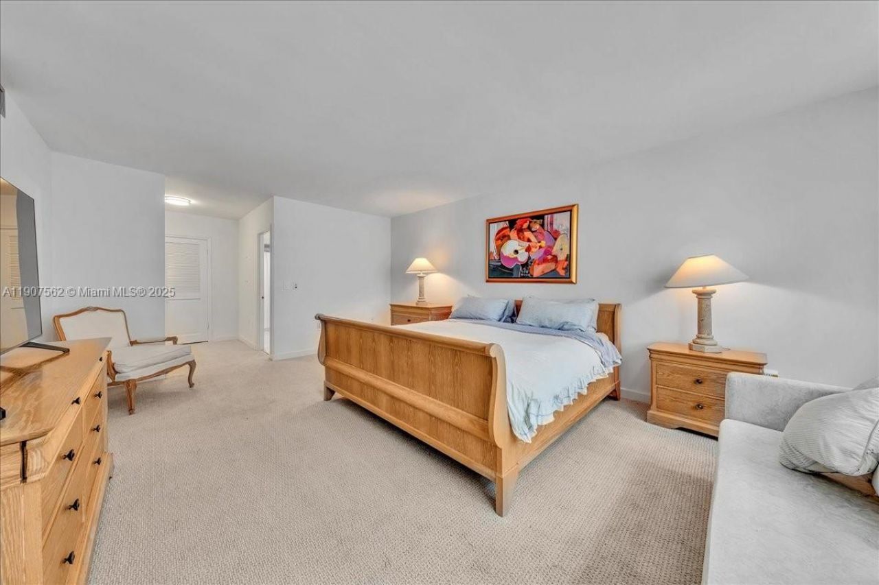 9801 Collins Ave, Unit 14Y, Bal Harbour, FL 33154 Photo