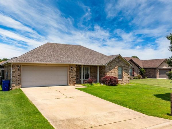 9 Tigers Eye Street, Greenbrier, AR 72058