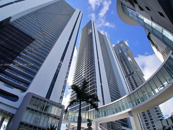 700 NE 24, Unit 203, Miami, FL 33137