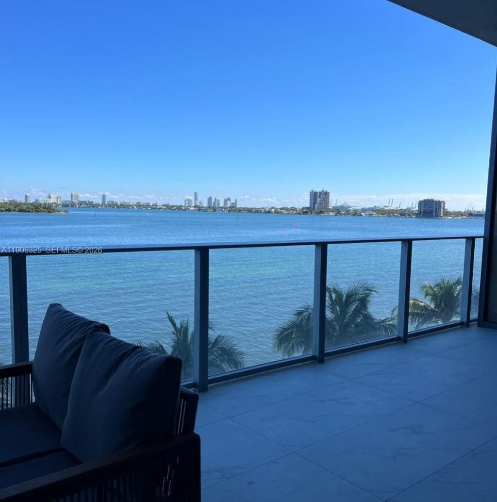 700 NE 24, Unit 203, Miami, FL 33137 Photo