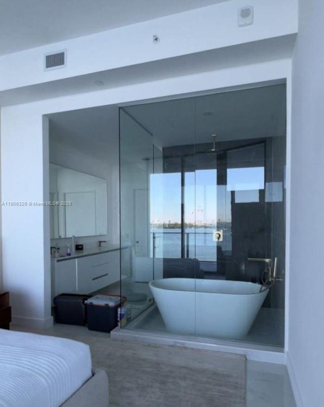 700 NE 24, Unit 203, Miami, FL 33137 Photo