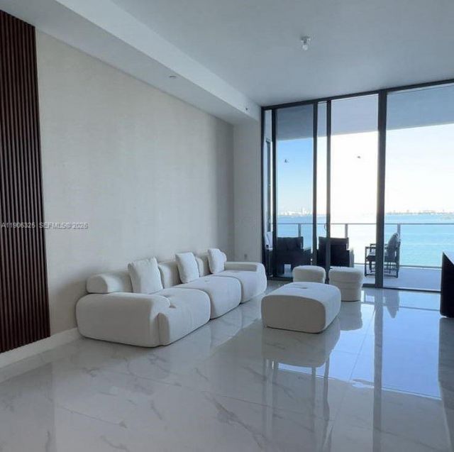 700 NE 24, Unit 203, Miami, FL 33137 Photo