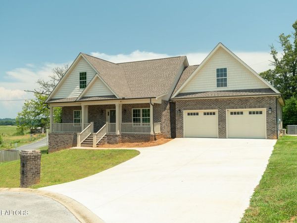 1520 Rosewood Drive, Sevierville, TN 37876