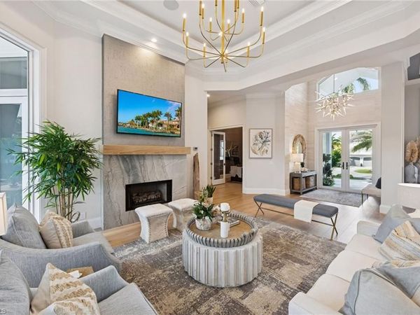 470 17th AVE S, NAPLES, FL 34102