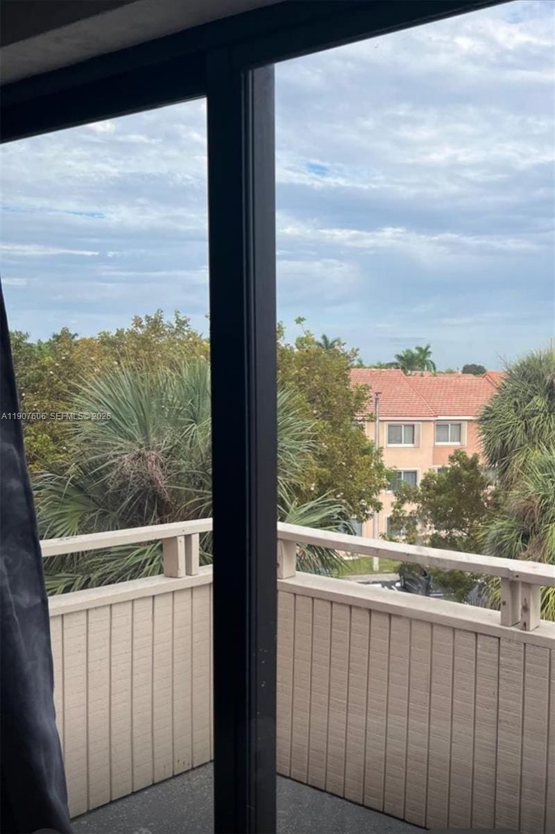 17600 NW 68th Ave, Unit B4002, Hialeah, FL 33015 Photo