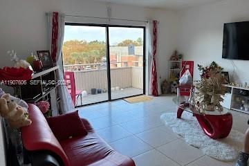 17600 NW 68th Ave, Unit B4002, Hialeah, FL 33015 Photo