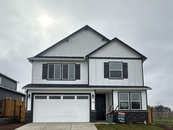 160 Valemont Drive, Unit 9, Eagle Point, OR 97524