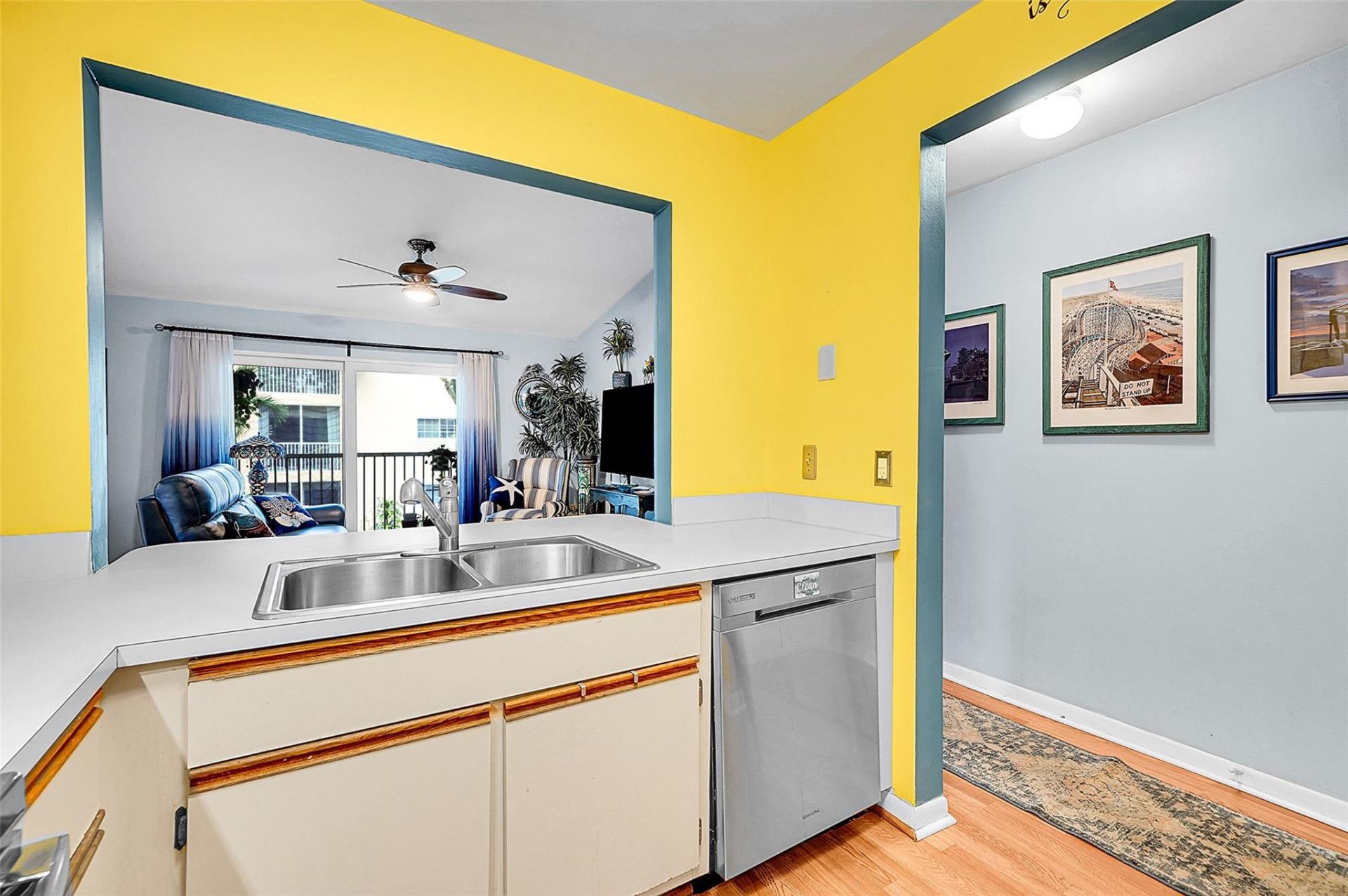 441 SE 10th Street, Unit D206, Dania Beach, FL 33004 Photo