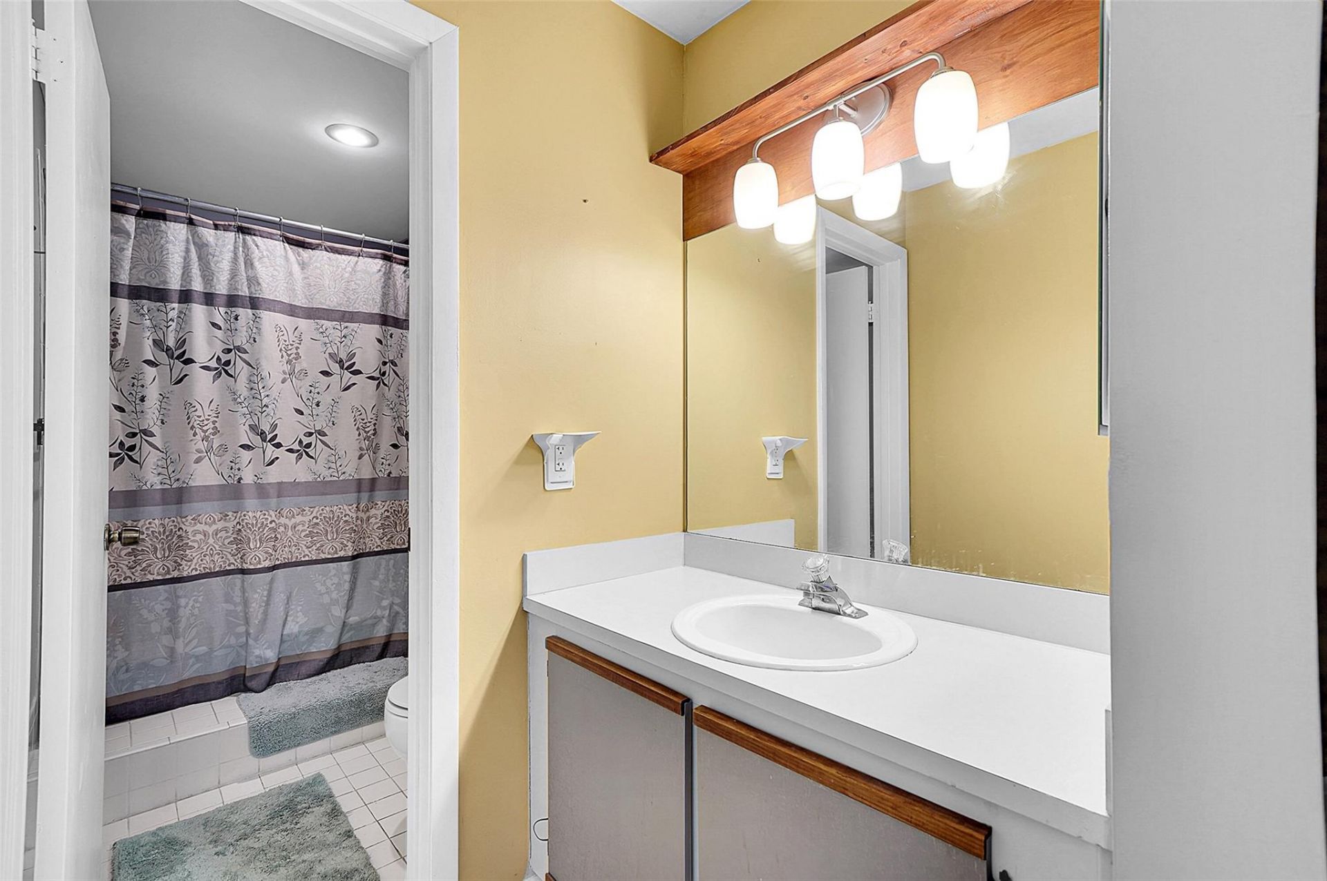 441 SE 10th Street, Unit D206, Dania Beach, FL 33004 Photo