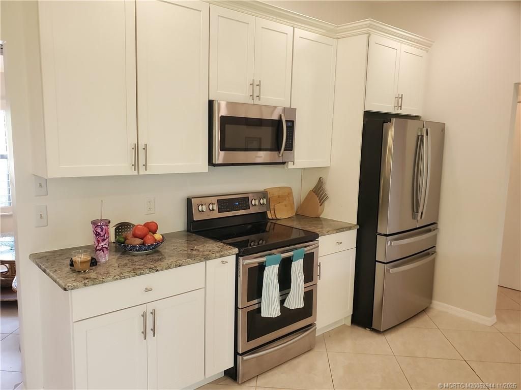 590 NE Lima Vias, Jensen Beach, FL 34957 Photo