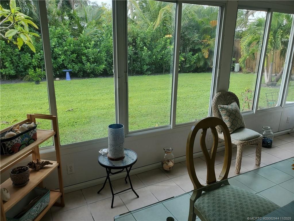 590 NE Lima Vias, Jensen Beach, FL 34957 Photo