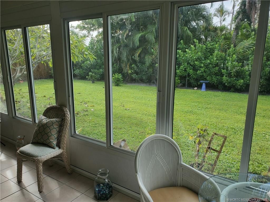 590 NE Lima Vias, Jensen Beach, FL 34957 Photo
