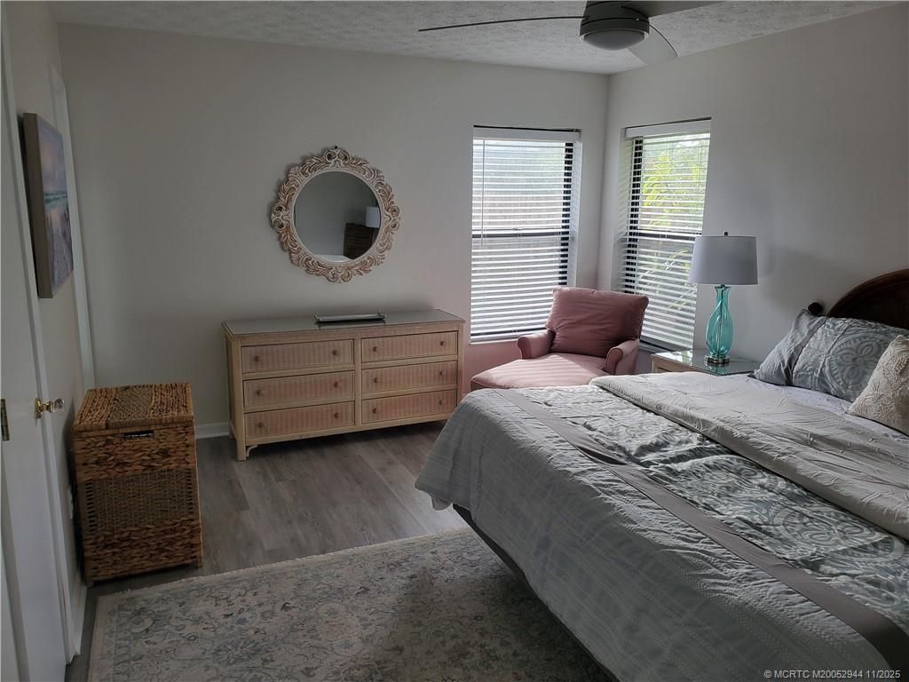 590 NE Lima Vias, Jensen Beach, FL 34957 Photo