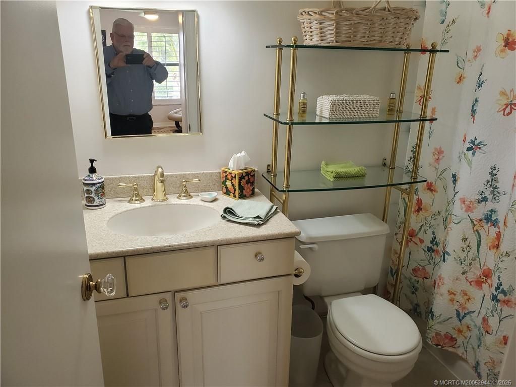 590 NE Lima Vias, Jensen Beach, FL 34957 Photo