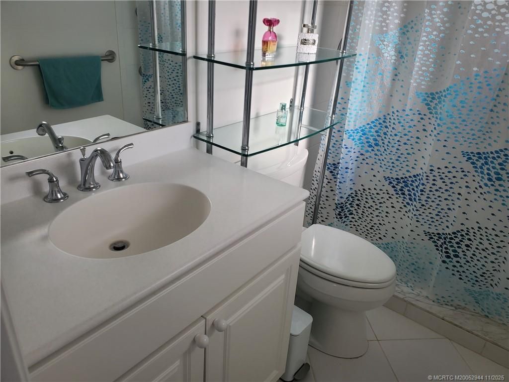 590 NE Lima Vias, Jensen Beach, FL 34957 Photo