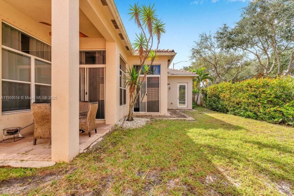 6313 Paradise Cv, West Palm Beach, FL 33411 Photo
