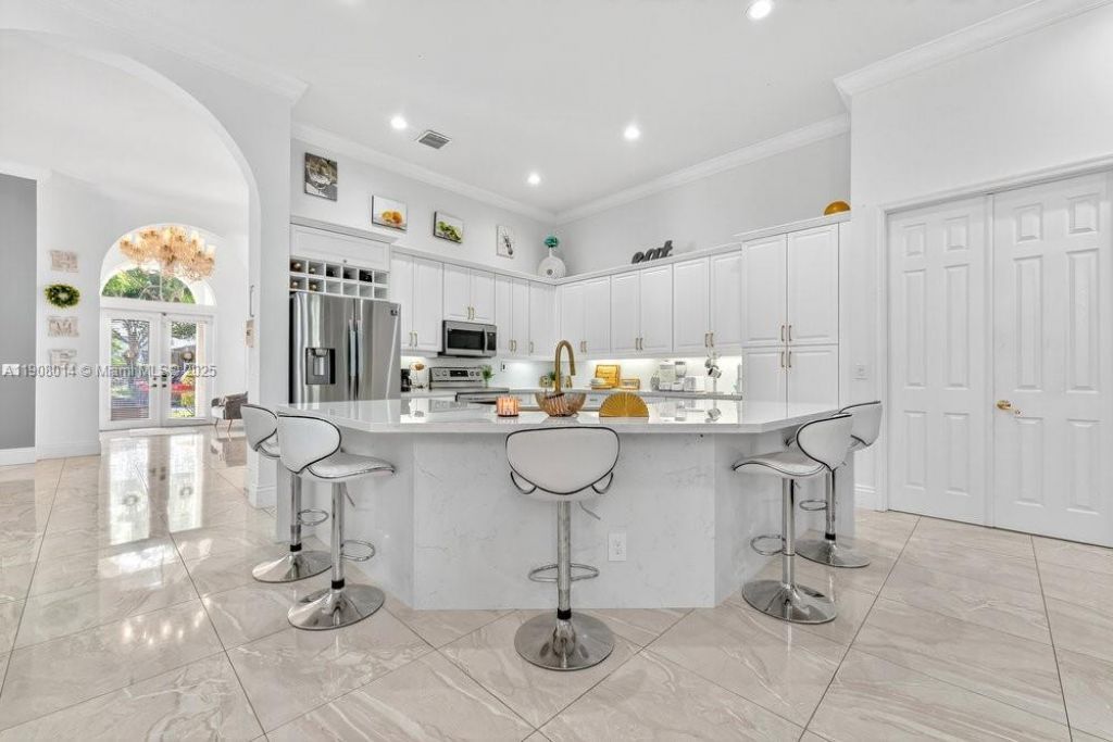 6313 Paradise Cv, West Palm Beach, FL 33411 Photo