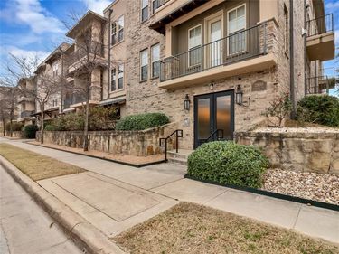 2800 Sandage Avenue, Unit 303, Fort Worth, TX 76109