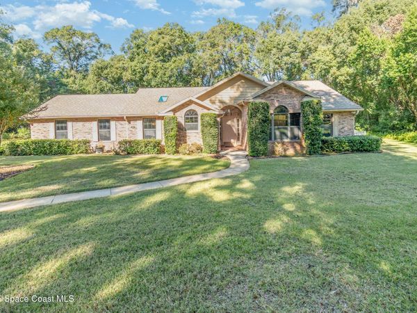 1554 E Silver Hammock, DeLand, FL 32720