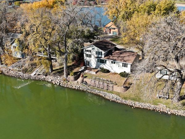 6 Edgewater Road, Slayton, MN 56172