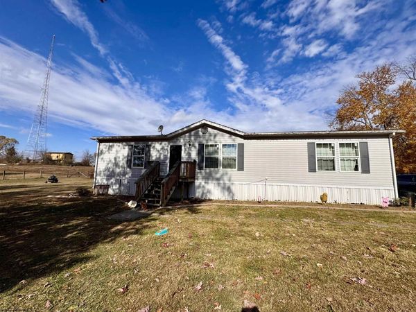 65 Scenicwood Lane, Monongah, WV 26554