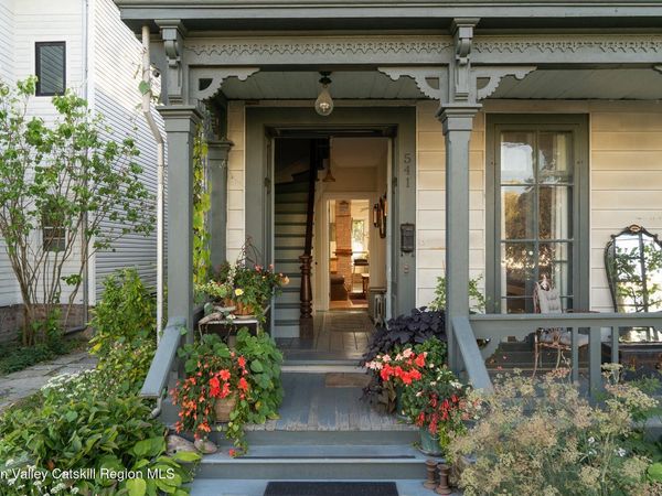 541 Washington Street, Hudson, NY 12534