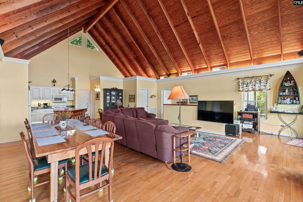 1724 Gold Nugget Point  Photo 11