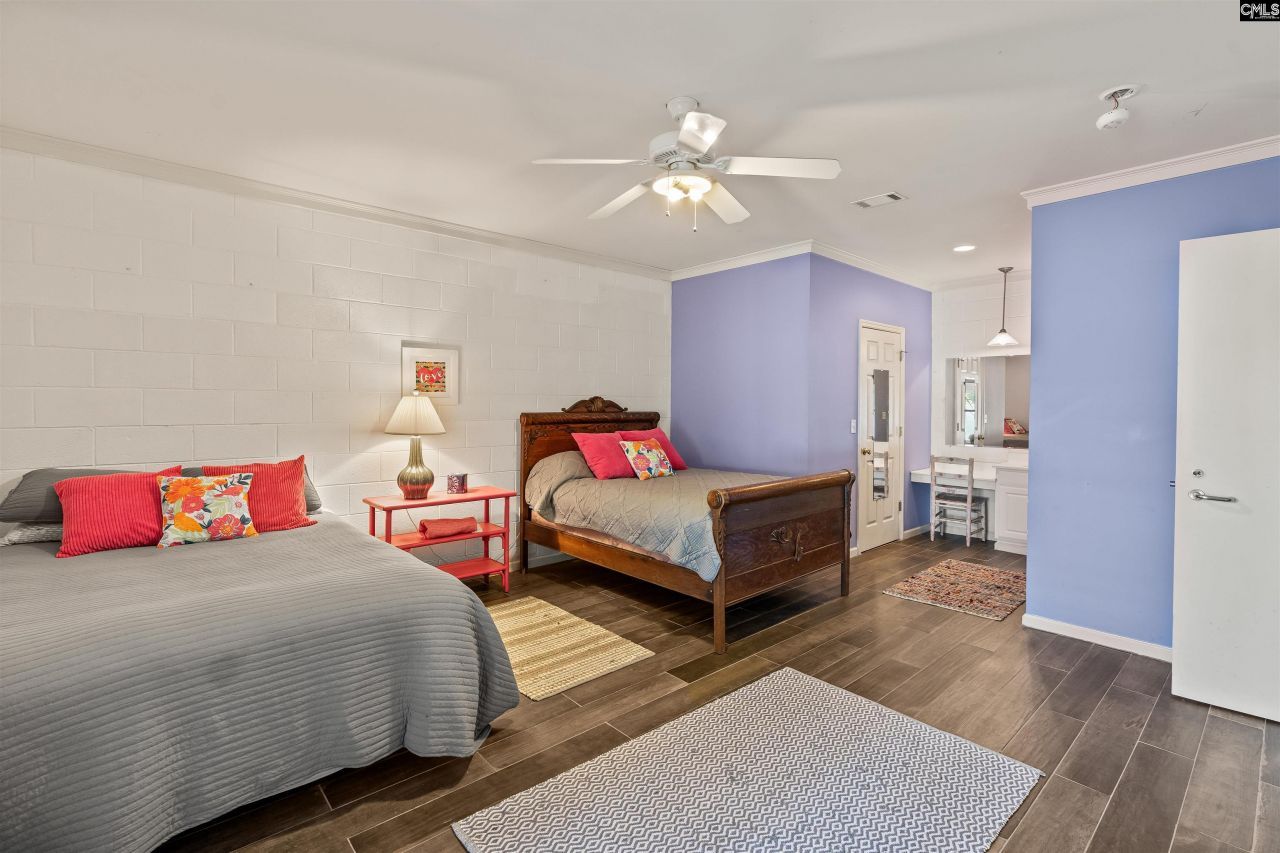 1724 Gold Nugget Point  Photo 26