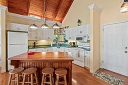 1724 Gold Nugget Point  photo 4